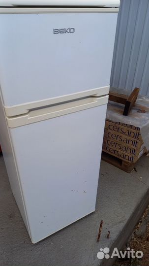 Холодильник бу beko