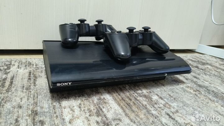 Sony ps3 super slim 250gb 30 игр 2 геймпада
