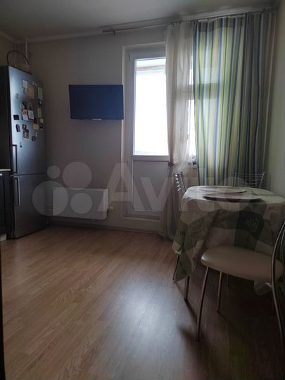 3-к. квартира, 82,8 м², 11/27 эт.