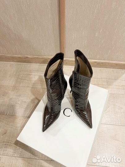 Ботильоны Casadei