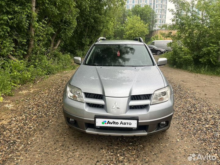 Mitsubishi Outlander 2.4 AT, 2005, 240 000 км