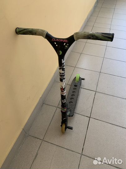 Трюковой самокат