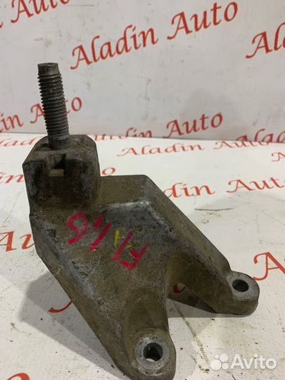 Кронштейн МКПП Ford Focus 1