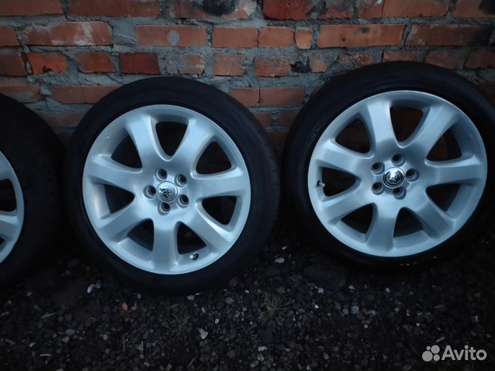 Оригинальные литые диски Toyota r17