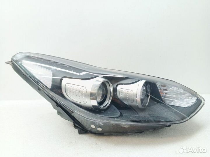 Фара передняя правая Kia Sportage 4 QL 2.0D D4HA