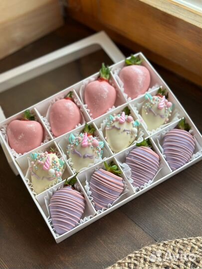 Клубника в шоколаде в коробочке