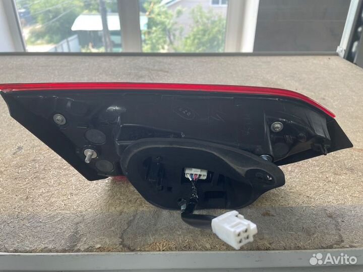 Фонарь задний правый Toyota Camry V70 2grfks 2021