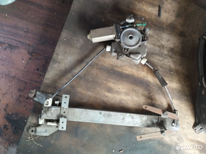 Стеклоподъемник