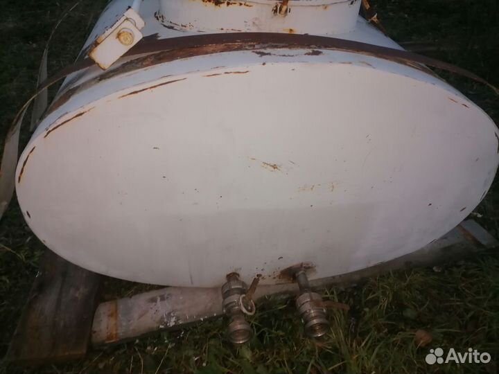 Пищевая цистерна на УАЗ 3303