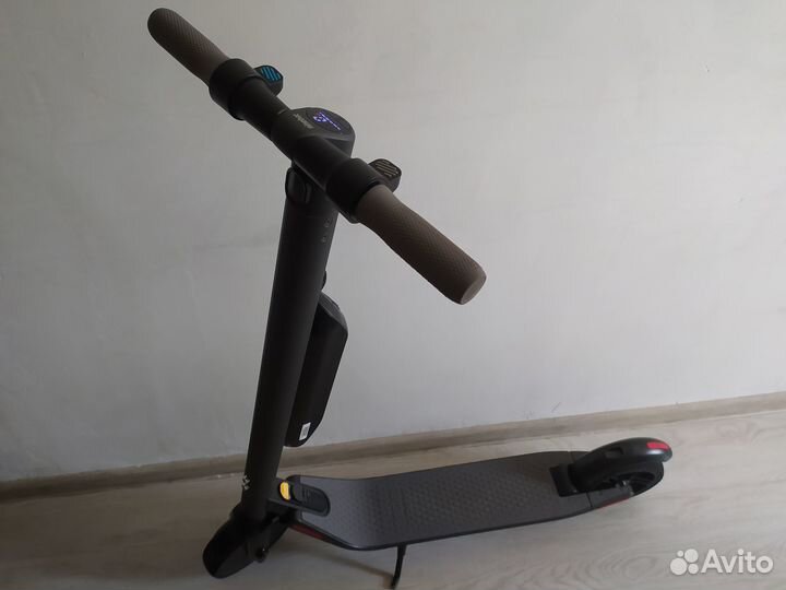 Электросамокат ninebot es 2