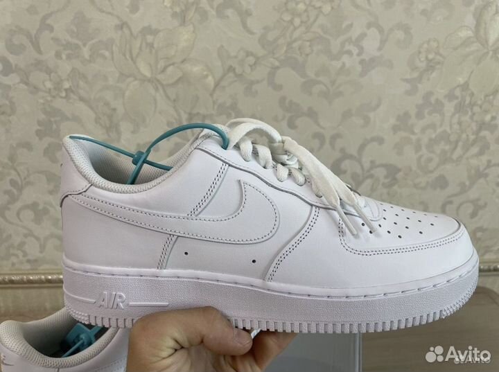 Nike air force 1 low white