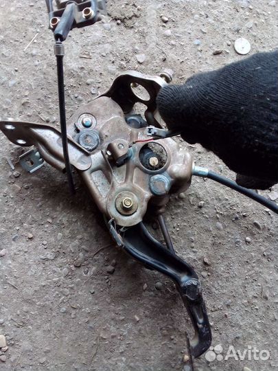 Механизм стояночного тормоза Toyota Camry SV40