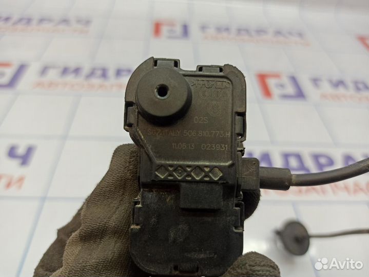 Активатор замка крышки бензобака Volkswagen Polo S