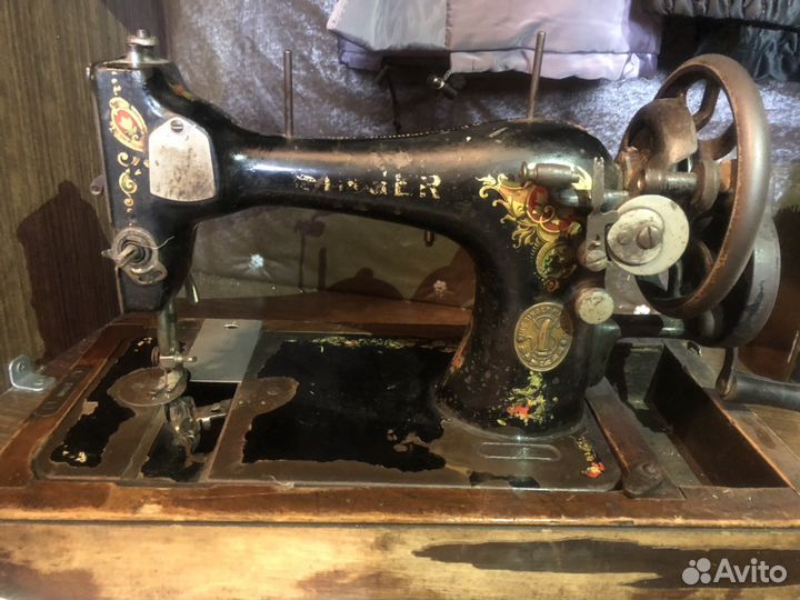 Швейная машинка Zinger