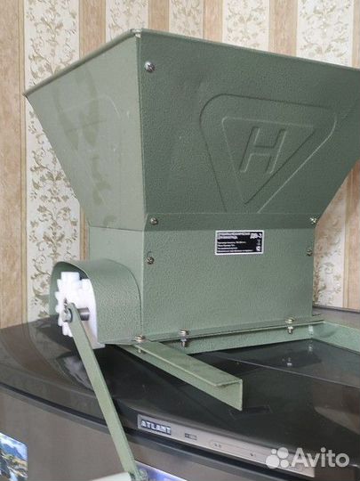 Дробилка для винограда