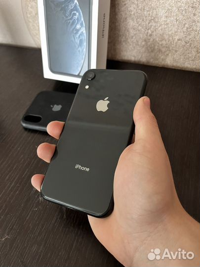 iPhone Xr, 64 ГБ