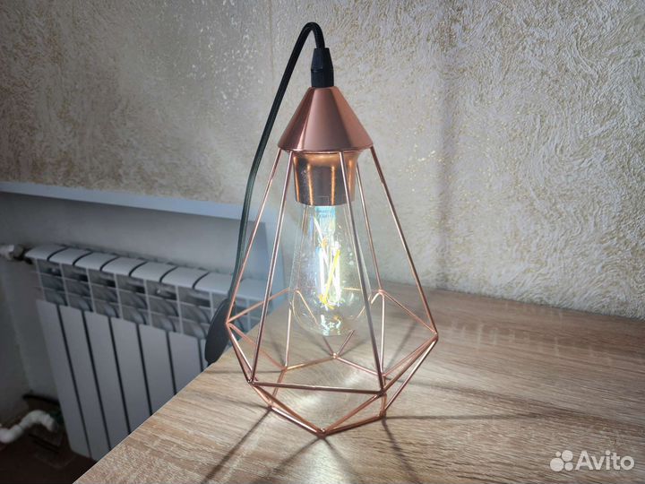 Умный настольный светильник лофт