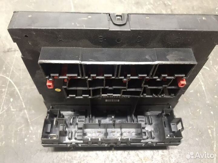 Блок управления бортовой сетью Skoda VW Seat