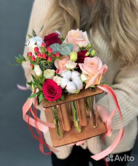 Композиция в пробирках 