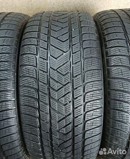Pirelli Scorpion Winter 275/45 R21 120Y