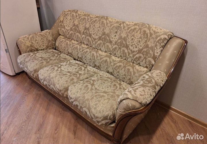 Диван Женева бу массив дерева