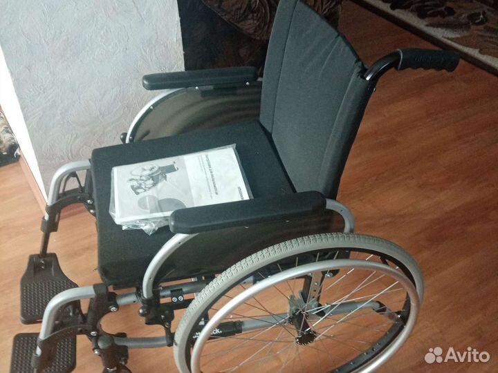 Инвалидная коляска