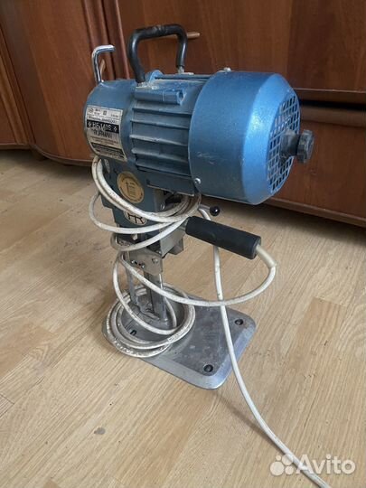 Вертикальный раскройный нож hoffman HF-140 S