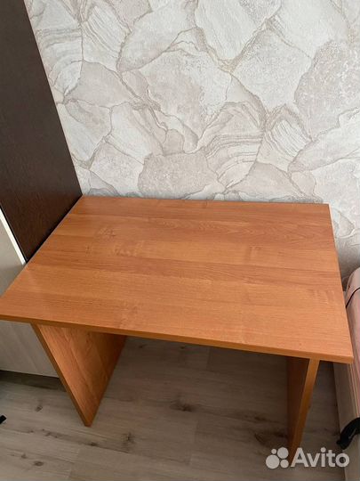 Тумба и стол письменный