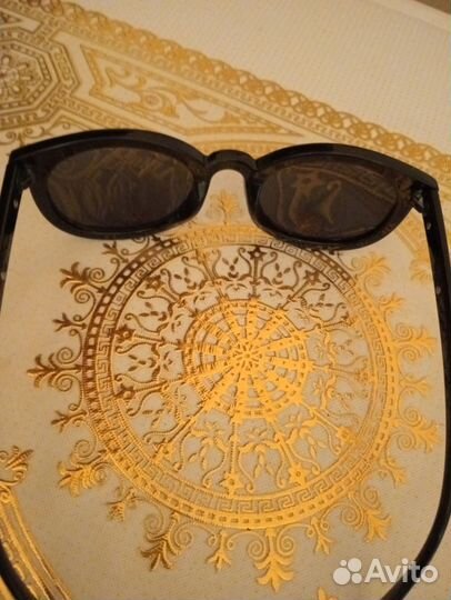 Солнцезащитные очки женские