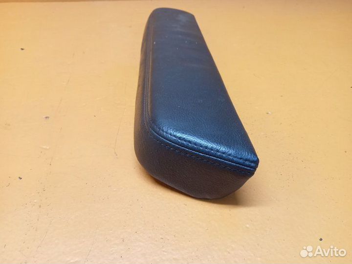 Накладка обшивки двери задняя правая Infiniti Qx56