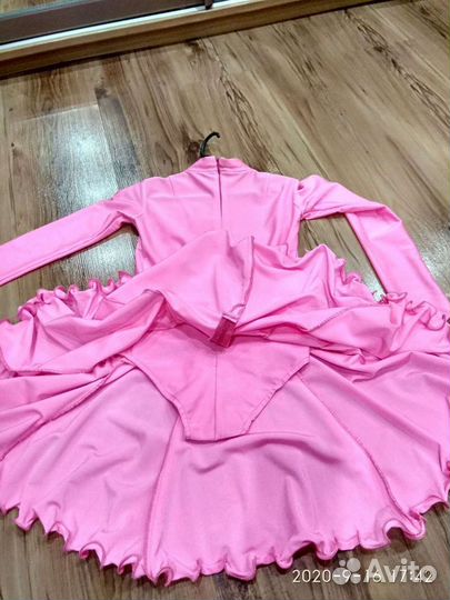 Платье для танцев/ гимнастики /фигурного катания