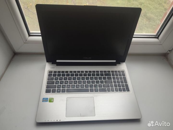 Ноутбук asus