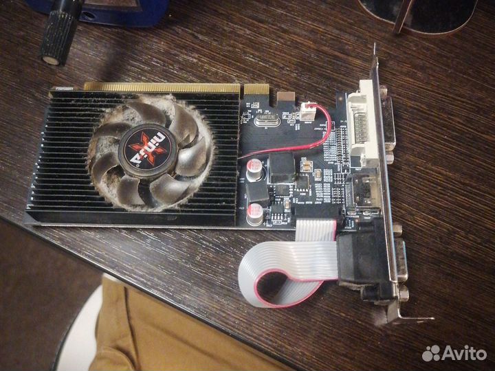 Видеокарта AMD radeon r5 230 PCI-E 2gb 64bit DDR3