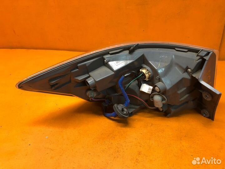 Фонарь задний правый Mazda Cx-9 2011