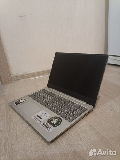 Ноутбук Lenovo Ideapad 330S-15IKB