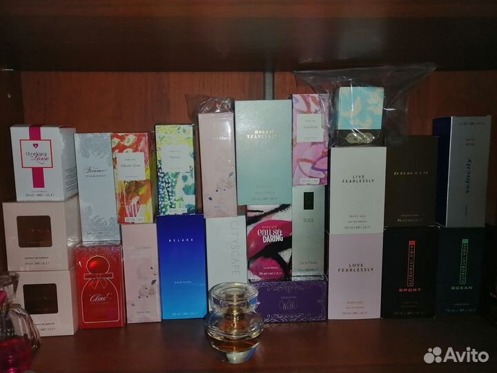 Продам парфюмы Мэри Кэй