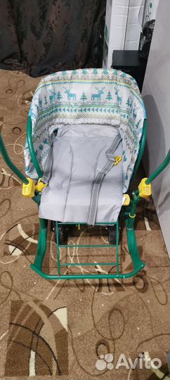 Детские санки с выдвижными колесами