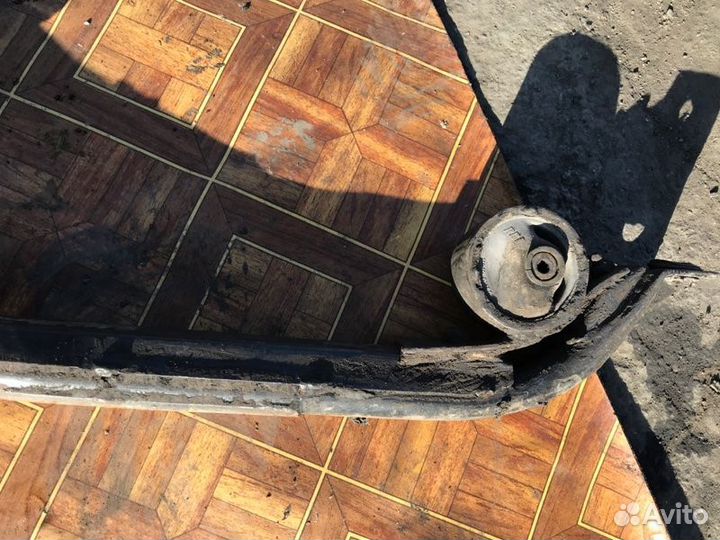 Балка продольная под двс передняя Nissan Sunny N14