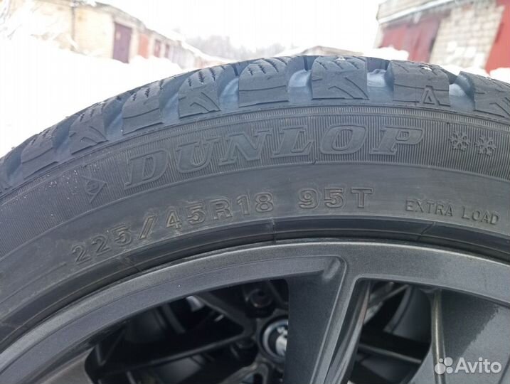 Dunlop Direzza DZ102 8/45 R18 и 8/45 R18 40L