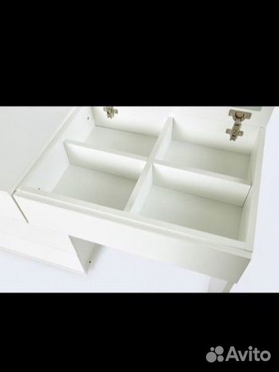 Туалетный столик