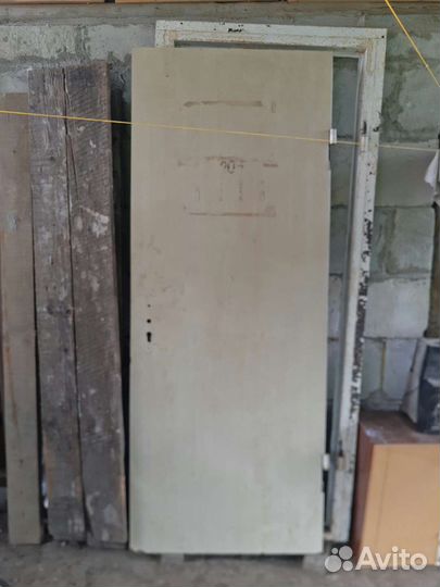 Дверь металлическая