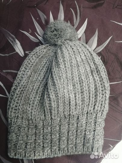 Шапка женская вязаная