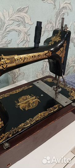 Швейная машинка Зингер