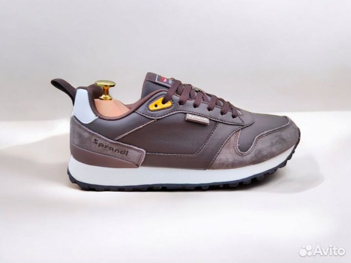 Мужские кожаные кроссовки Sprandi