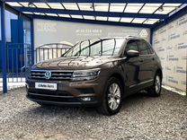 Volkswagen Tiguan 2.0 AMT, 2018, 69 878 км, с пробегом, цена 3 049 000 руб.