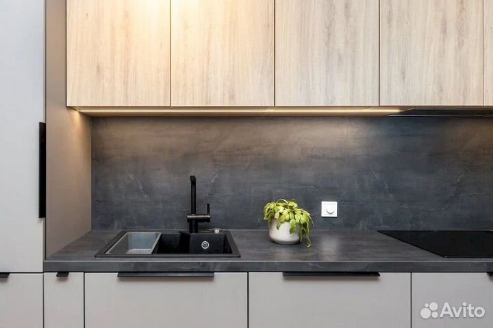 Кухни на заказ. Кухня на заказ «Хайтек»