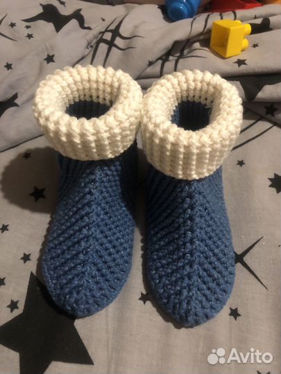 Тапочки детские вязаные. Ручная работа