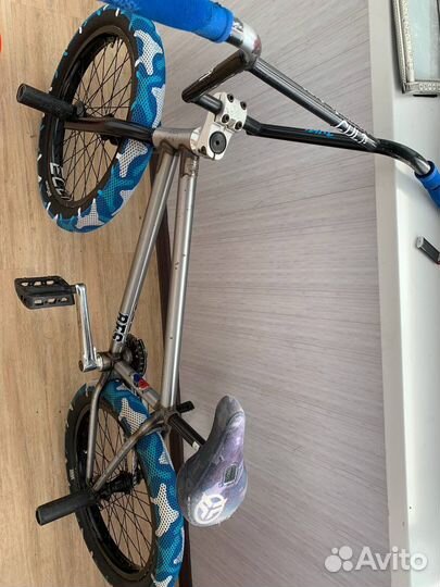 Покрышки Cult x Vans на BMX