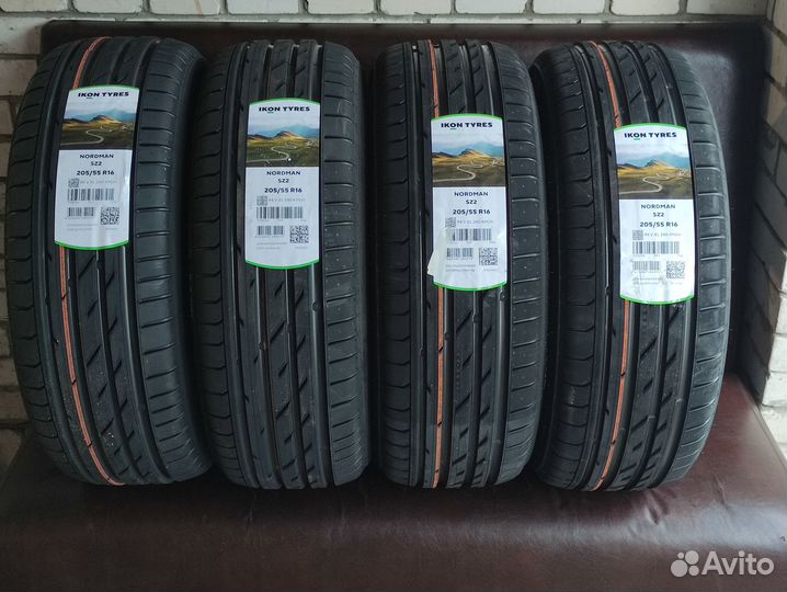 Ikon Tyres Nordman SZ2 215/55 R17 98V