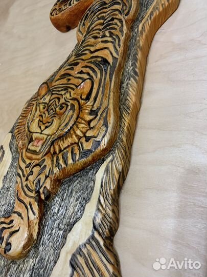 Картина панно из дерева